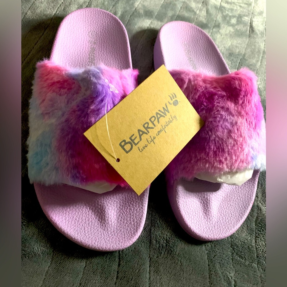 Bearpaw womans Fuzzy Purple Slide Sandals